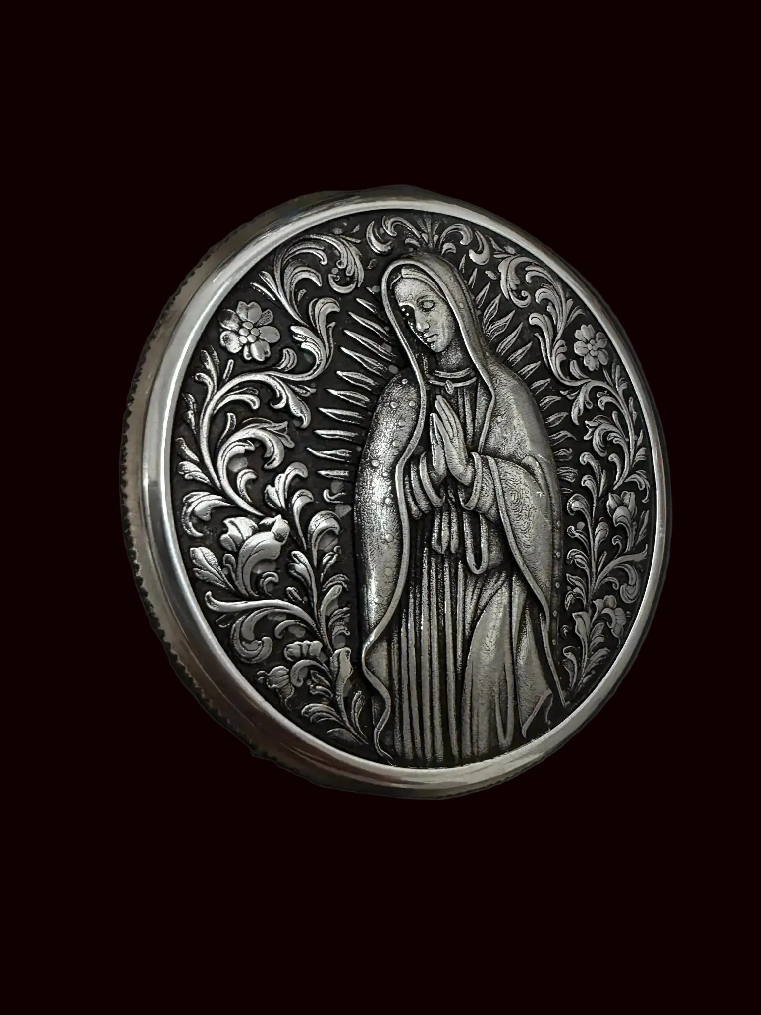 ALT finitura lucida — Tappo benzina custom lucido con incisione Madonna Guadalupe